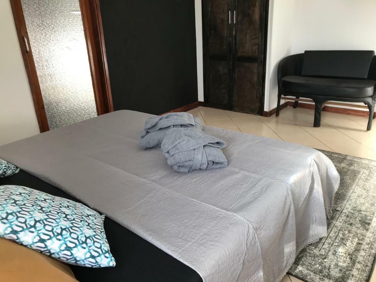 Blue Eagle Guesthouse - Casa De Hospedes 산타 마리아 외부 사진